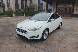 福特 福克斯 2018款 三厢经典 EcoBoost 180 自动精英型