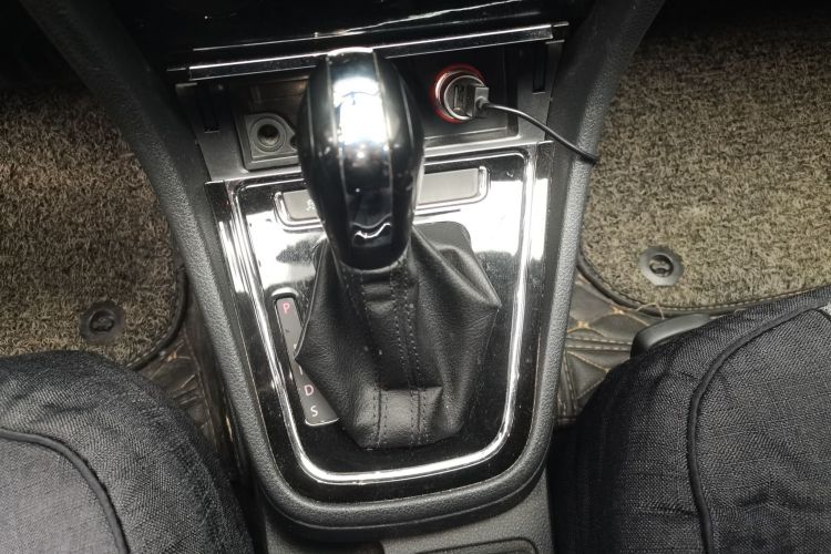 大众 宝来 2013款 1.6L 自动时尚型局部细节18