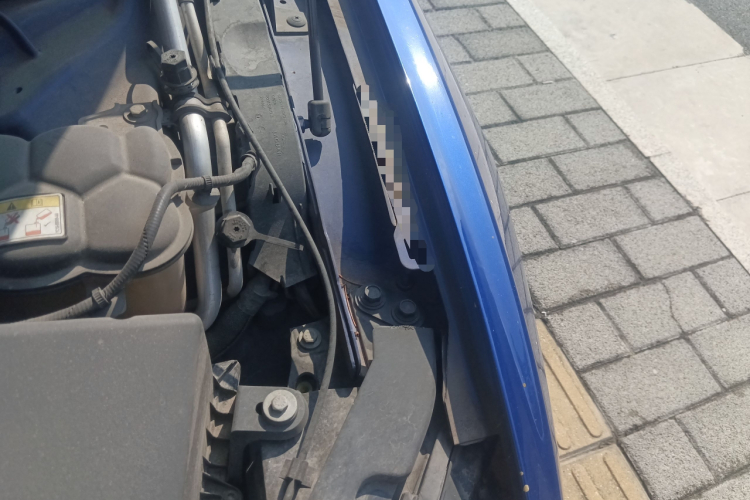 捷豹XE 2017款 2.0T 200PS R-Sport局部细节9007