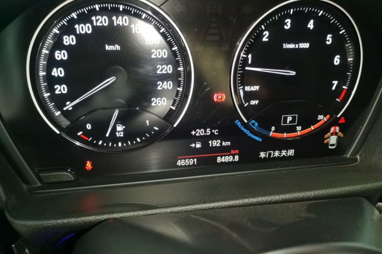 宝马1系 2022款 125i M运动曜夜版中控内饰14