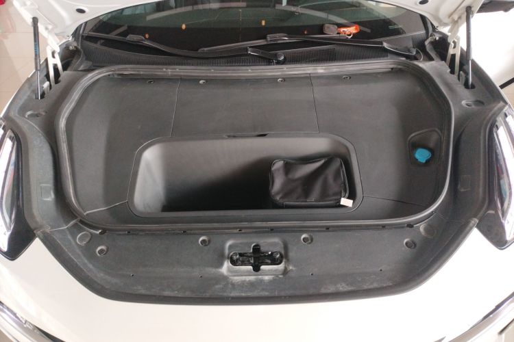 极氪001 2024款 YOU版 100kWh 四驱机舱底盘24