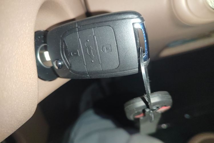 五菱汽车 宏光MINIEV 2025款 四门版 进阶款中控内饰11