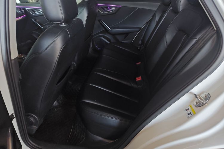 奥迪Q2L 2018款 35 TFSI 上市专享版 国V中控内饰21