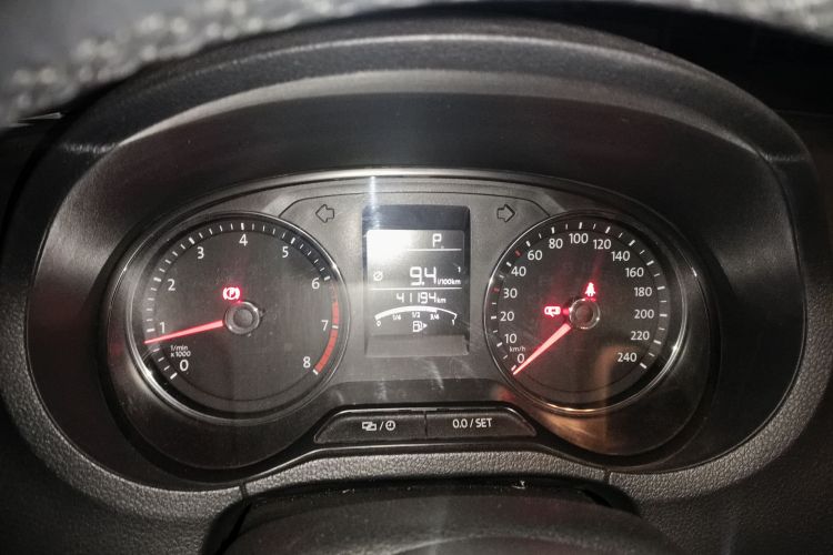 大众 Polo 2016款 1.6L 自动舒适型中控内饰14