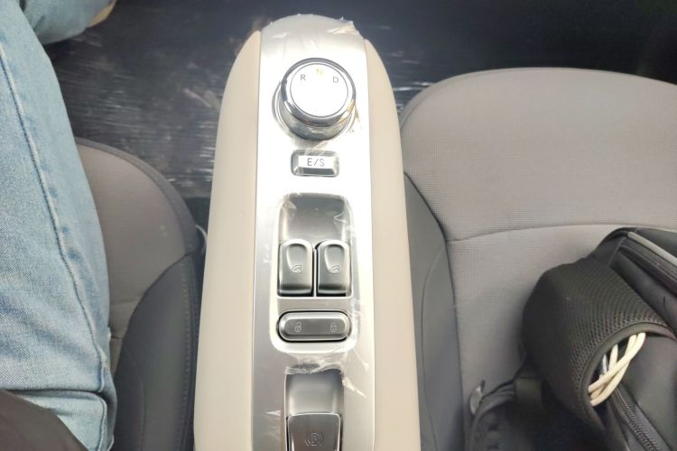 长安启源 长安Lumin 2025款 205km 香沁款中控内饰18