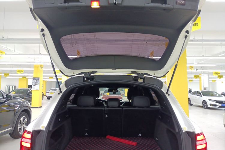 奔驰GLC 2017款 GLC 300 4MATIC 动感型机舱底盘23