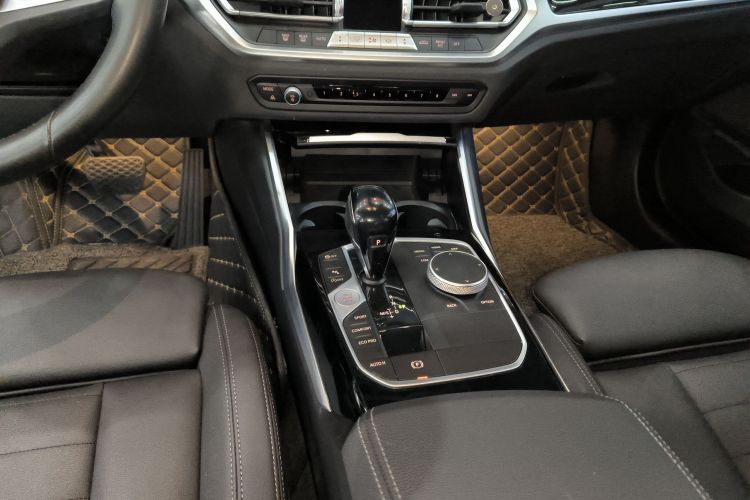 宝马3系 2021款 320Li M运动套装中控内饰18