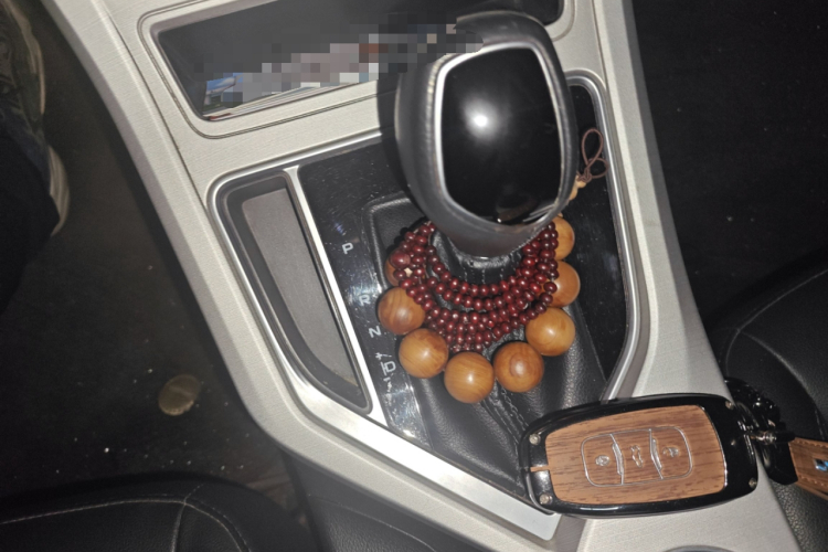 吉利汽车 远景 2018款 1.5L 自动尊贵型中控内饰18