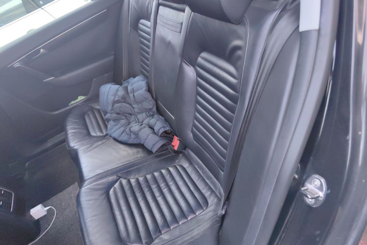 大众 迈腾 2013款 1.8TSI 豪华型中控内饰7004