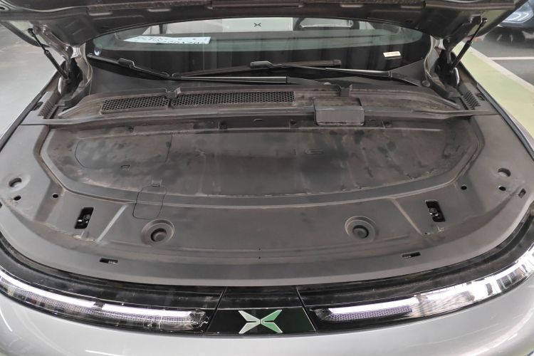 小鹏G6 2023款 580 长续航 Max机舱底盘24