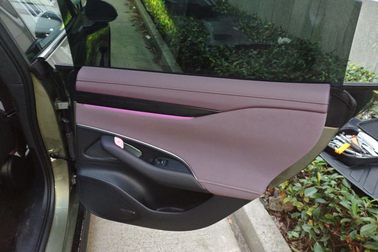 小米汽车 小米SU7 2024款 四驱超长续航高阶智驾Max版中控内饰7006