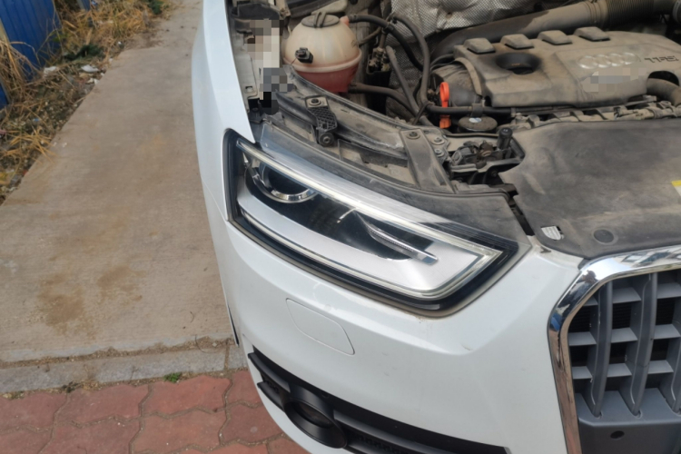 奥迪Q3 2013款 35 TFSI 舒适型车身外观8