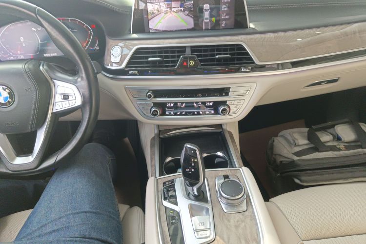 宝马7系 2021款 740Li 领先型 豪华套装局部细节18