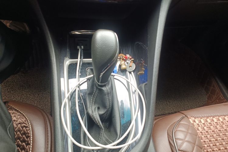 别克GL6 2018款 18T 6座豪华型中控内饰18