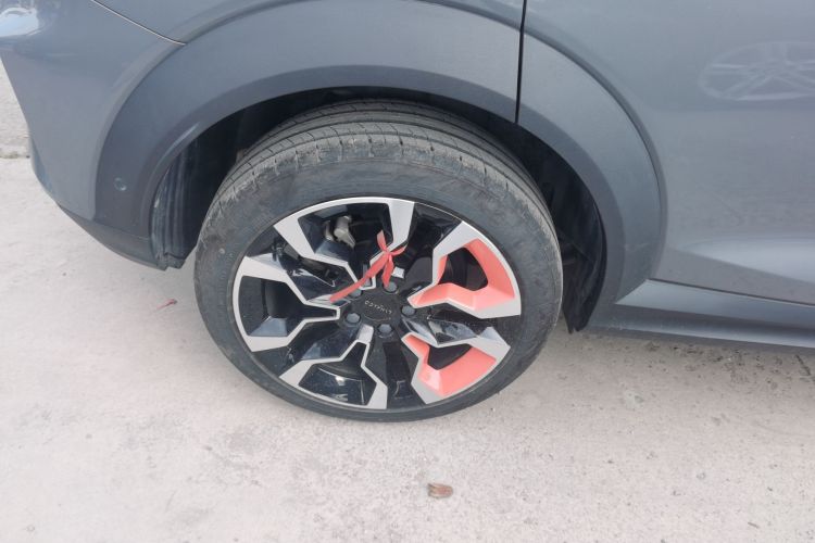 领克06 2020款 1.5T 耀Halo车身外观56