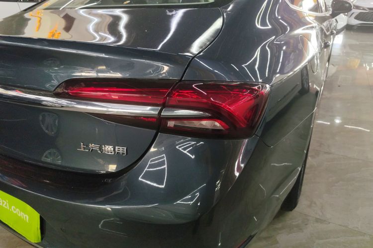 别克 君越 2021款 552T 豪华型车身外观9