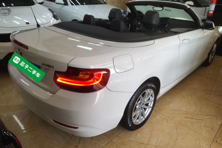 宝马2系(进口) 2015款 218i 敞篷轿跑车车身外观7