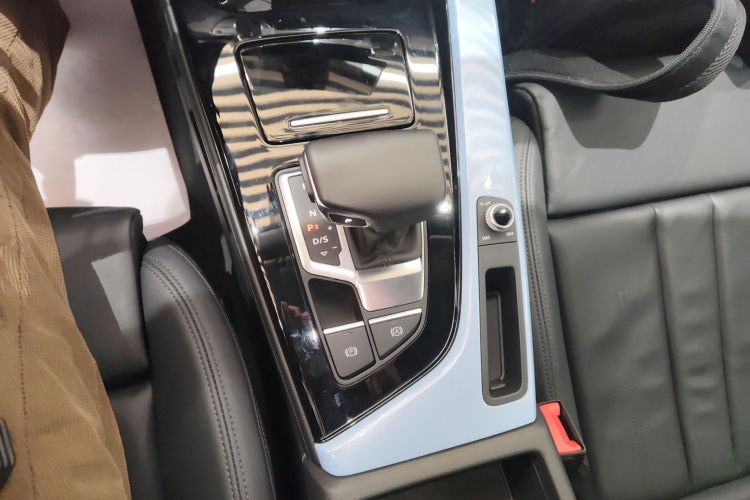 奥迪A5 2024款 Sportback 40 TFSI 时尚动感型中控内饰18