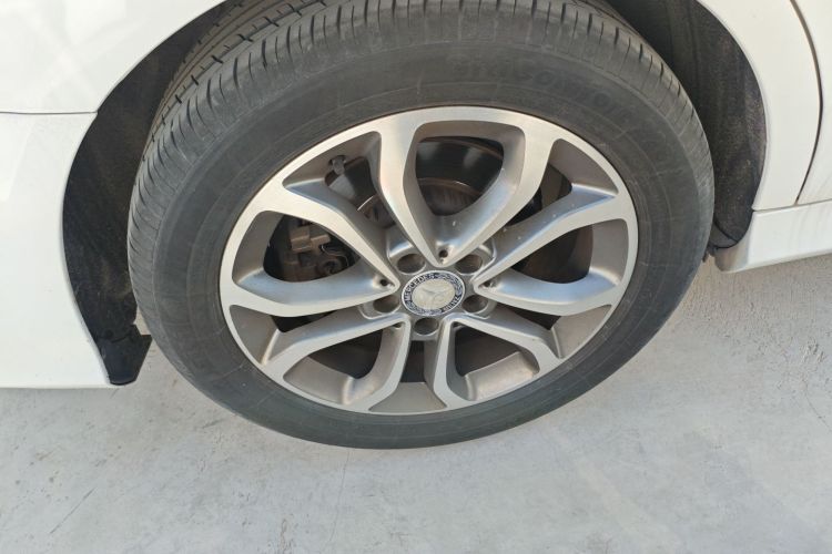 奔驰C级 2015款 C 180 L 运动型车身外观6008