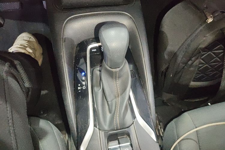 丰田 雷凌 2023款 TNGA 1.5L CVT进取版局部细节18