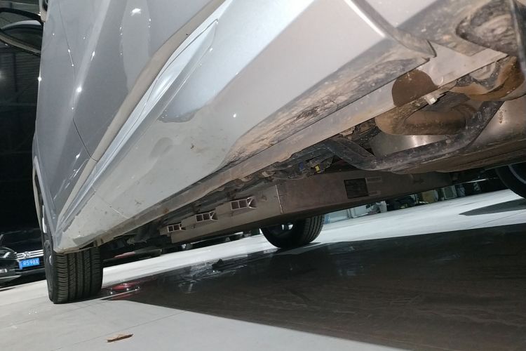 蓝电E5 2023款 1.5L DE-i 100KM畅享型 5座局部细节9002