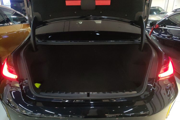 宝马3系 2023款 325Li M运动套装局部细节23