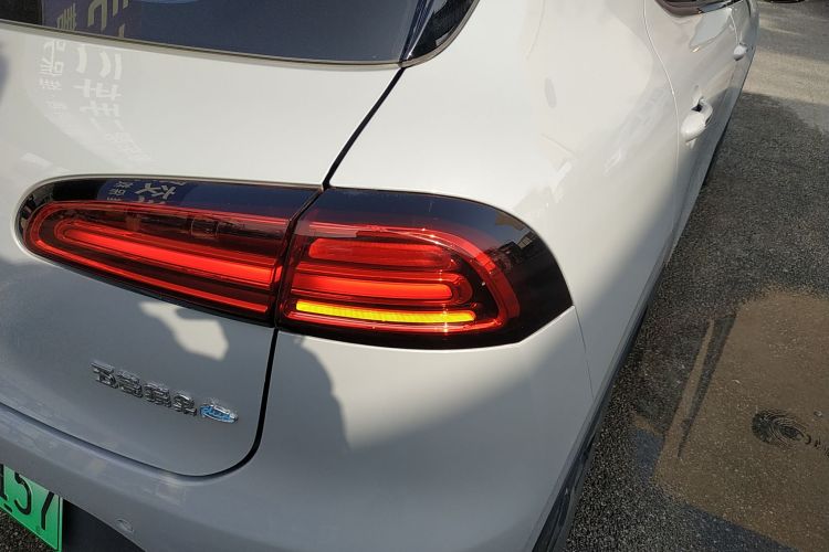 五菱汽车 五菱缤果PLUS 2024款 510km 旗舰版 四座版车身外观9