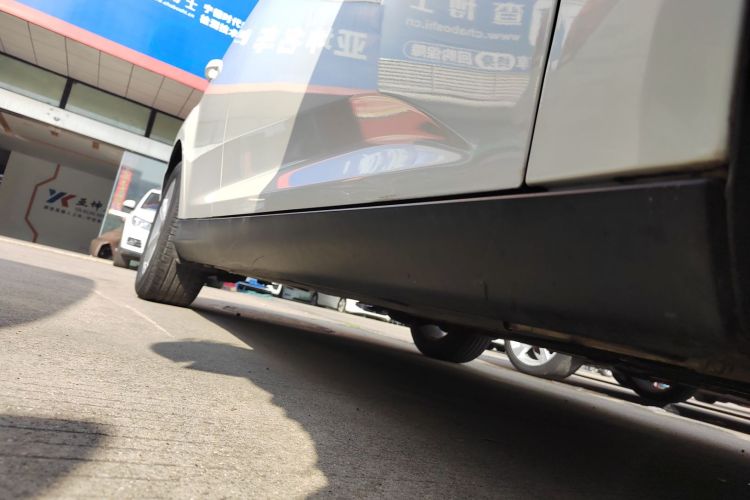 福特 福克斯 2015款 两厢 1.6L 自动舒适型局部细节9001