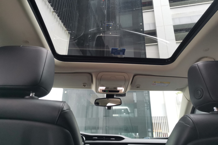 凯迪拉克XT5 2018款 25T 豪华型中控内饰22