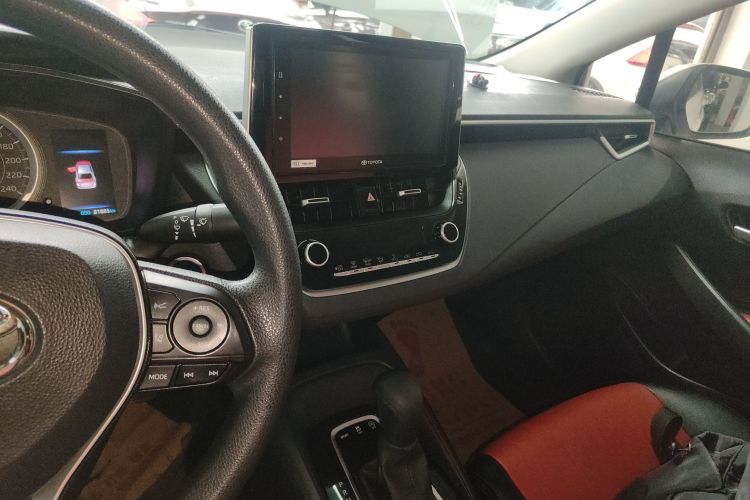 丰田 卡罗拉 2019款 1.2T S-CVT GL-i精英版局部细节16