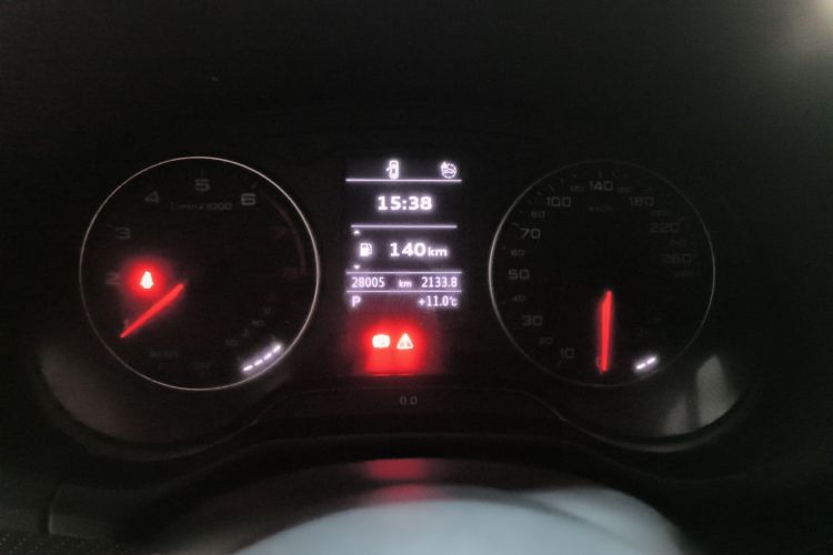 奥迪Q2L 2022款 35 TFSI 进取动感型中控内饰14