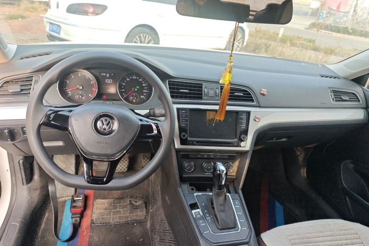 大众 凌渡 2015款 230TSI DSG风尚版中控内饰12