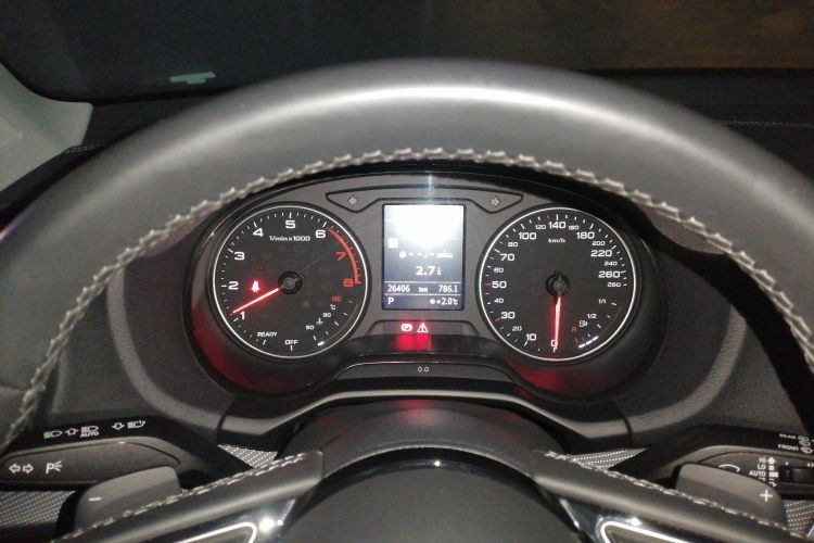 奥迪Q2L 2022款 35 TFSI 进取致雅型中控内饰14