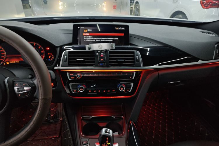 宝马3系GT 2020款 320i M运动套装局部细节16