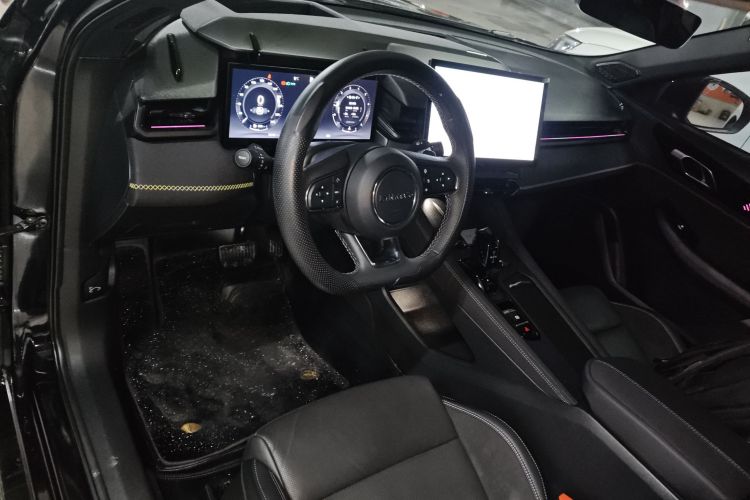 领克03 2023款 2.0TD DCT劲Halo中控内饰12