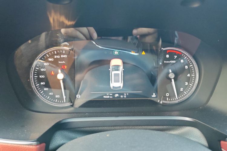 荣威RX5 2016款 30T 四驱自动互联网智尊版中控内饰14