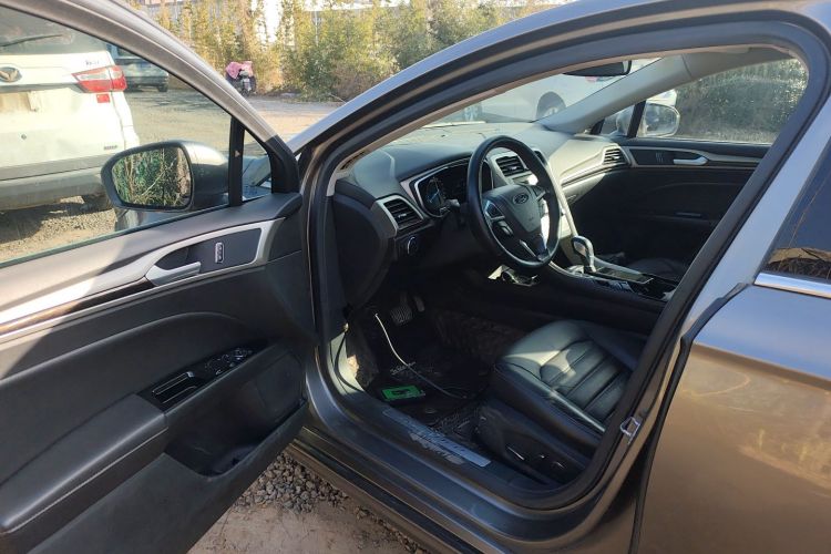 福特 蒙迪欧 2013款 2.0L GTDi200豪华型中控内饰20