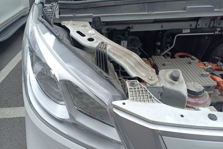 上汽大通MAXUS 大通EV30 2022款 纯电智能物流专家短轴国轩局部细节9006