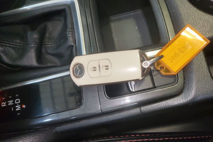 马自达CX-5 2015款 2.0L 自动两驱都市型中控内饰7001