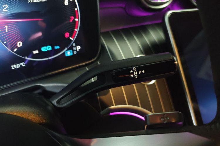 奔驰C级 2022款 改款 C 260 L 运动版中控内饰18