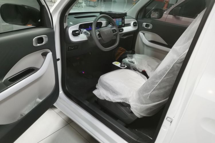 吉利银河 熊猫 2025款 210km 元气熊中控内饰20