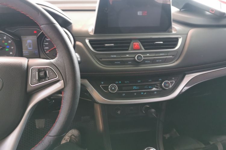 江汽集团 瑞风S3 2018款 定制版 1.5L 手动豪华智能型中控内饰16