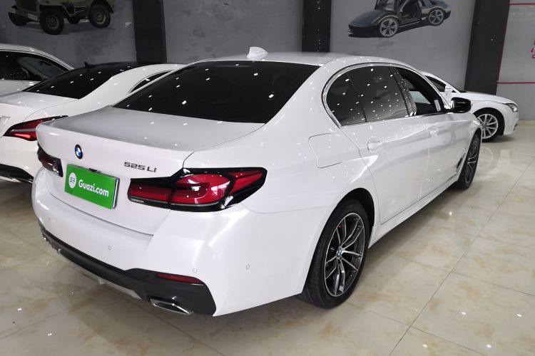 宝马5系 2022款 改款二 525Li M运动套装车身外观7