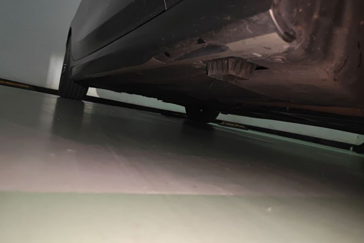 宝马3系 2020款 325Li M运动套装局部细节9001