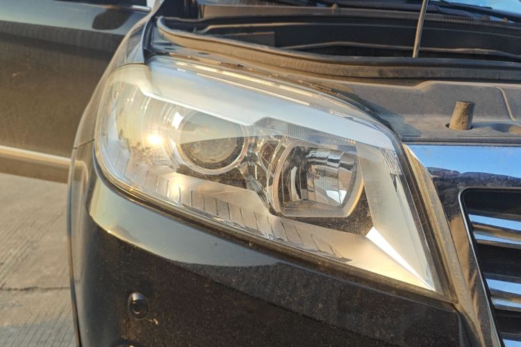 哈弗H6 2015款 运动版 1.5T 自动两驱豪华型车身外观8