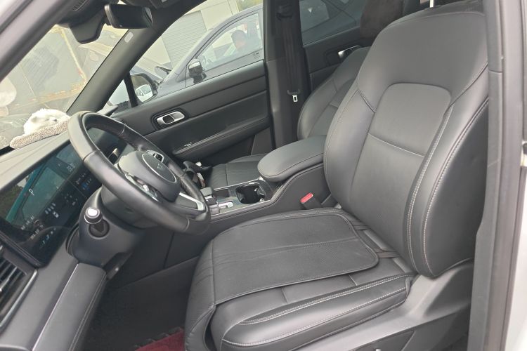 理想汽车 理想ONE 2021款 增程6座版中控内饰19