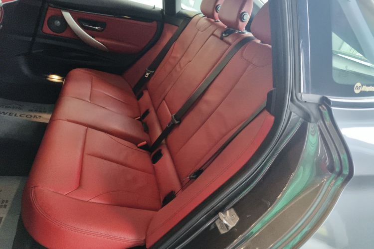 宝马3系GT 2019款 320i M运动型中控内饰21