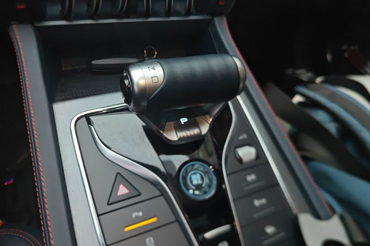 比亚迪 元PLUS 2022款 510KM 尊荣型局部细节18