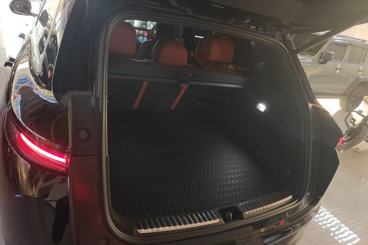 理想汽车 理想L7 2023款 Pro机舱底盘23