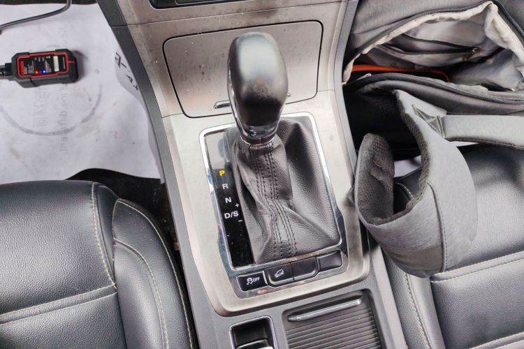 名爵 锐腾 2017款 20T 自动豪华版中控内饰18